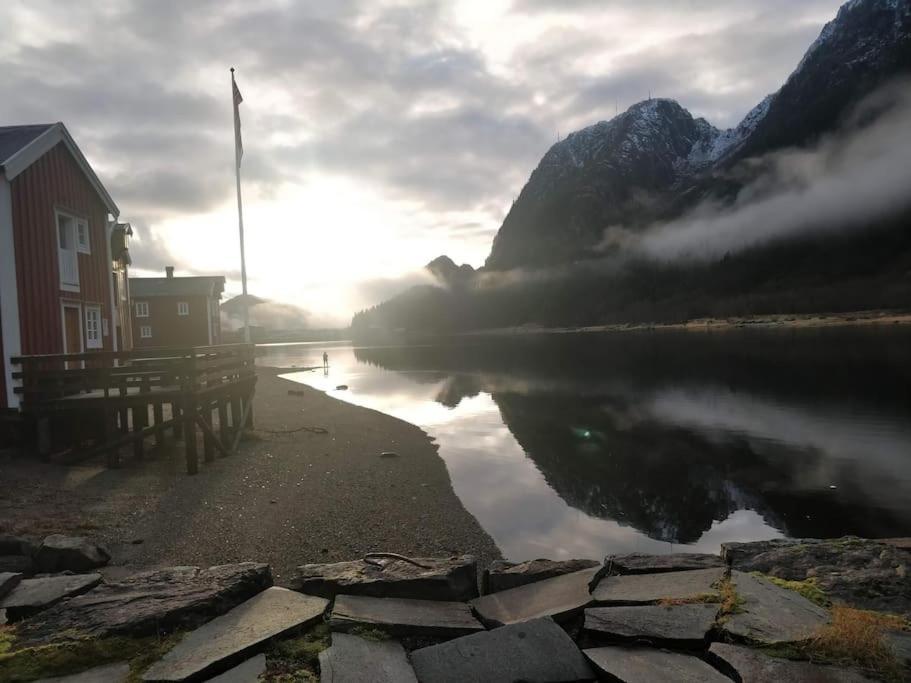 Sjogata Riverside Rental And Salmon Fishing Mosjoen Exterior photo